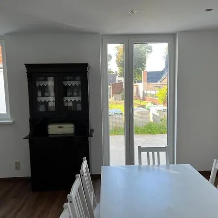 Constanze Muecheln Am Geiseltalsee Fuer Bis Zu 6 Personen, Terrasse, Garage Apartmán *