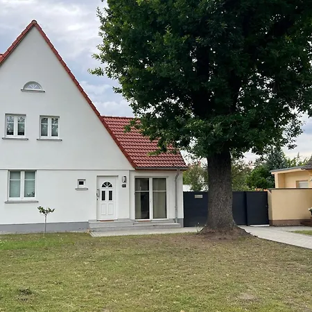 Constanze Muecheln Am Geiseltalsee Fuer Bis Zu 6 Personen, Terrasse, Garage * Stobnitz